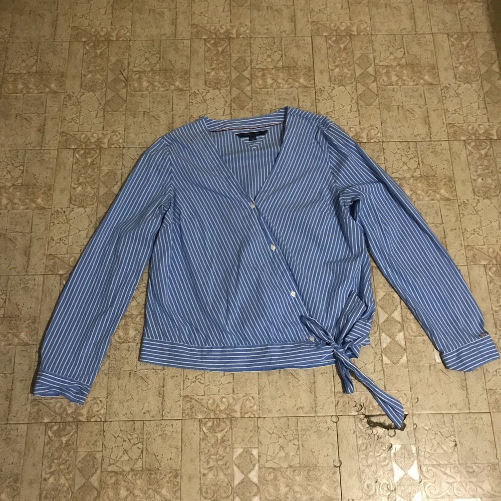 Tommy Hilfiger Top Size Large